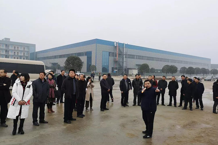 隨州市委、市人大代表團(tuán)蒞臨程力集團(tuán)商用車(chē)產(chǎn)業(yè)園視察