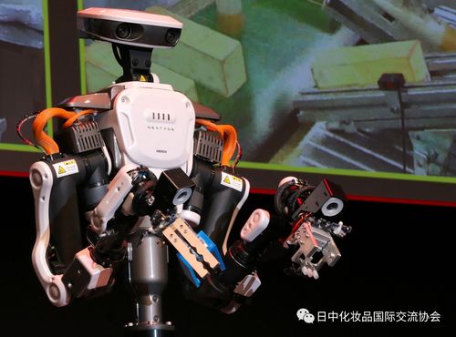 在挂川工厂的彩妆产品组装工序中于世界首次试导入了产业用人型机器人